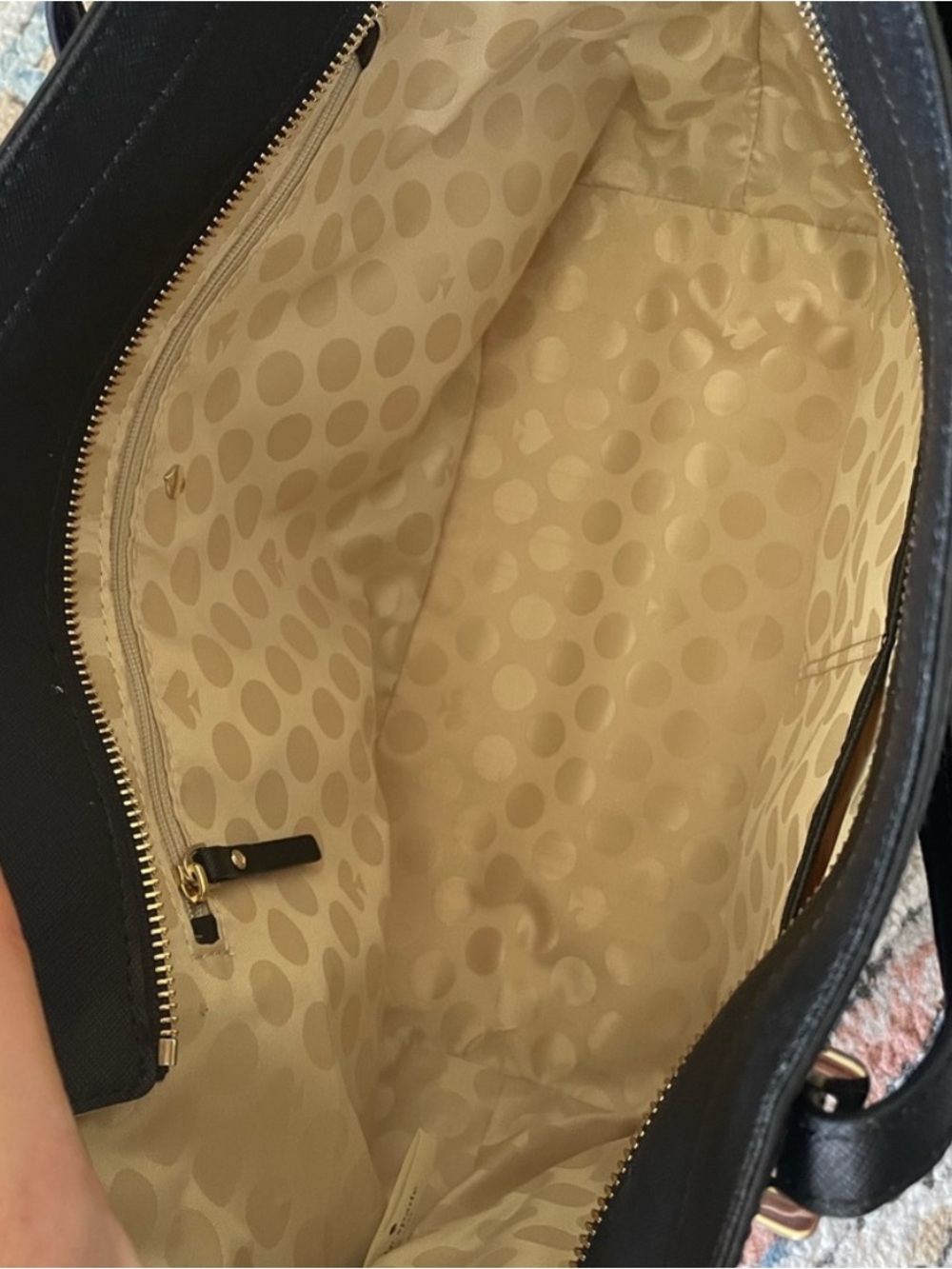NWOT Kate spade black leather tote with gold logo - Picture 4 of 4